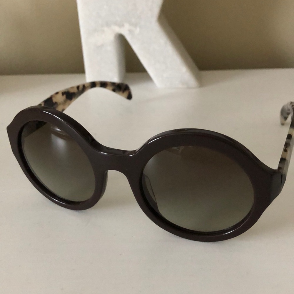 Prada Toirtoise Round Sunglasses with Case